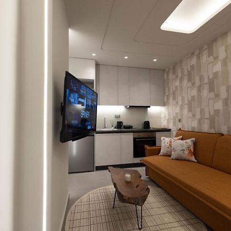 Rizes Suites 3 Thessaloniki Exterior photo
